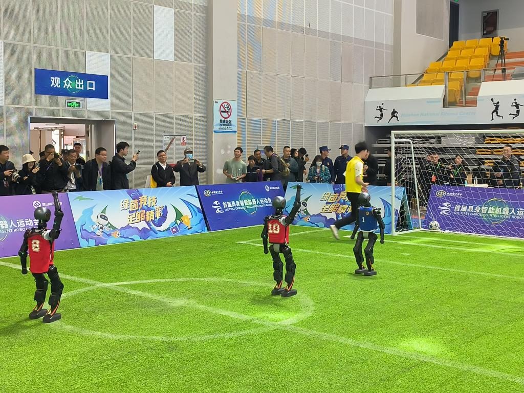 为什么说二八杠是所有棋牌中最考验“胆识”的游戏？（为何二八杠被视为最考验胆识的棋牌游戏？）