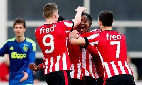 杯的比赛中 杯的比赛中